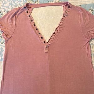 AMERICAN EAGLE SOFT & SEXY TEE-Tunic style, soft pink, size medium